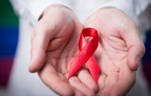 AIDS, LA PIÙ INFAME DELLE FARSE