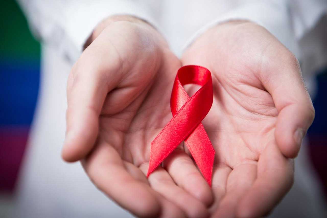 AIDS, LA PIÙ INFAME DELLE FARSE
