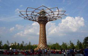 L’EXPÒ E I COLOSSI DEL MALAFFARE