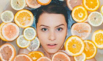 ROSACEA GUARITA GRAZIE ALLA FRUTTA