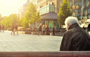 TUMORE AL SENO IN MADRE ANZIANA E STRATOSFERICA IMPORTANZA DELL’AMORE