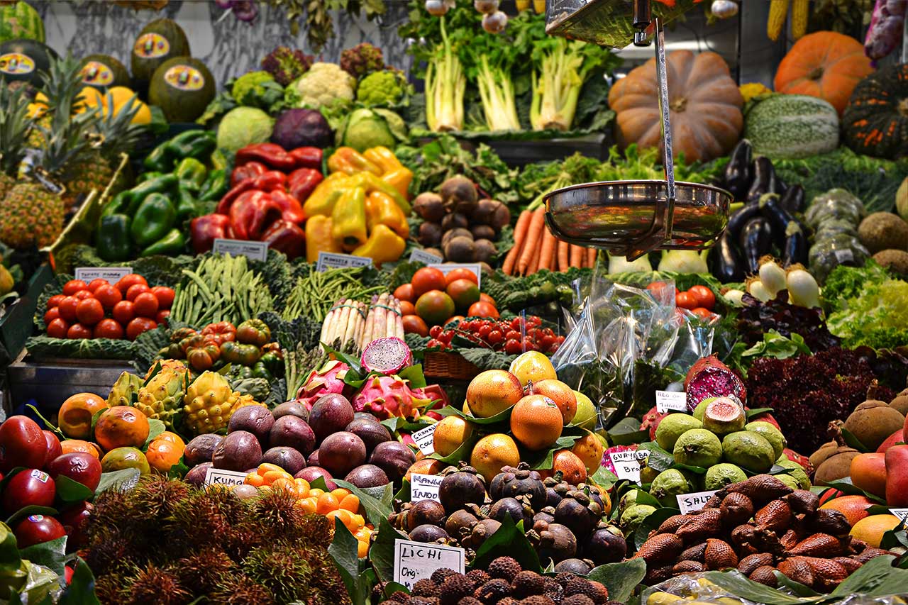 CALENDARIO DI FRUTTA, VERDURA, BACCHE E ERBE SELVATICHE