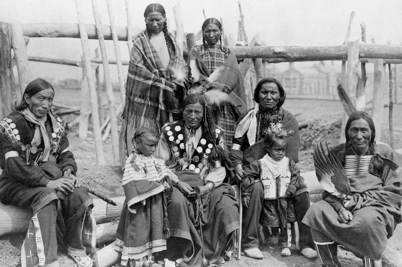 Гуарани племя индейцев южной америки. Абориген юга индии. Бразилия амазонские индейцы. Южные народы. Погребальный ритуал яномами.