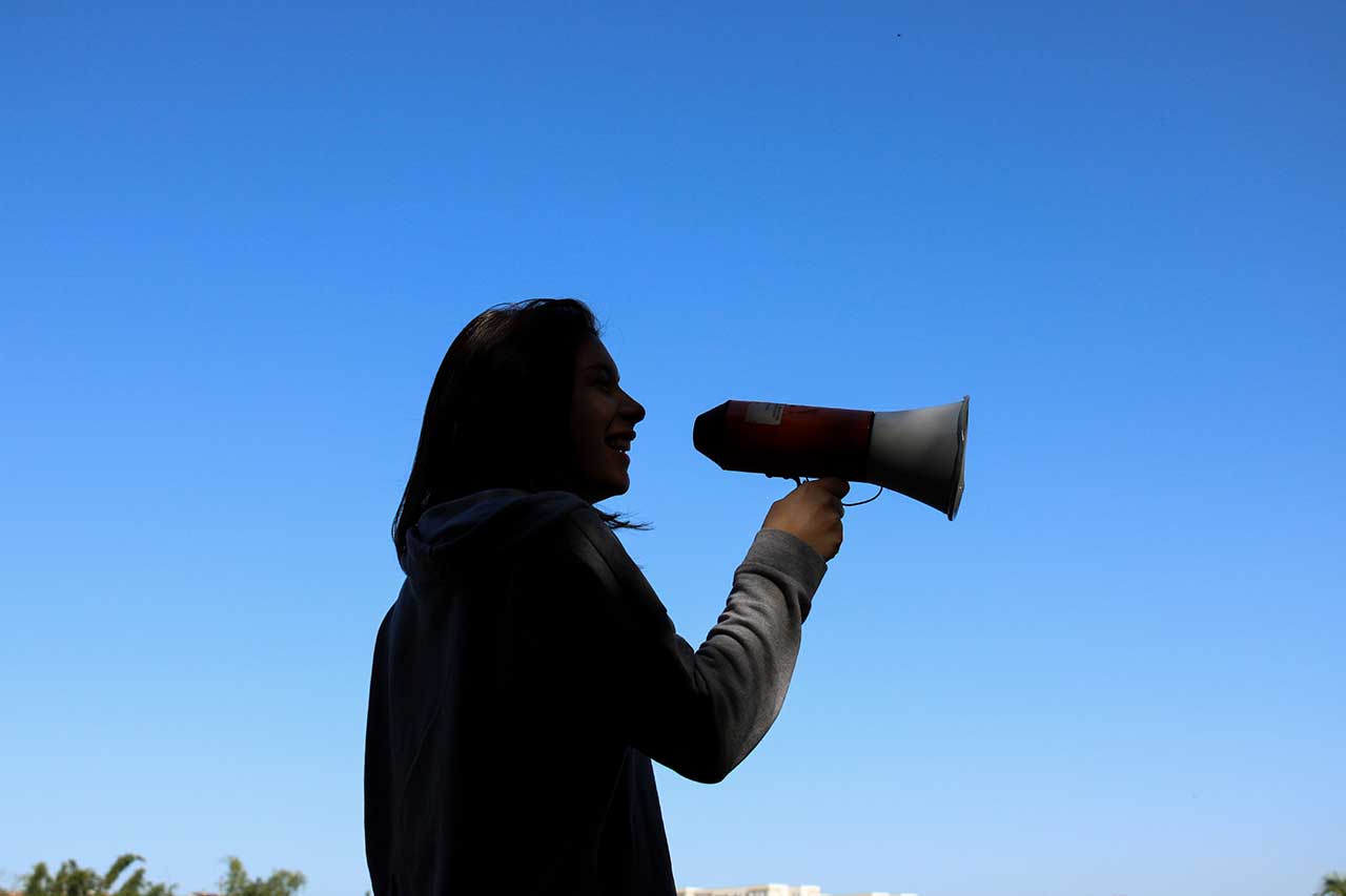 TESTIMONIANZA ESPLOSIVA DI UNA DOTTORESSA CHE SI VERGOGNA DI APPARTENERE ALL’ORDINE DEI MEDICI