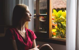 SANGUE NELLE FECI: CAUSE E RIMEDI NATURALI sangue nelle feci
