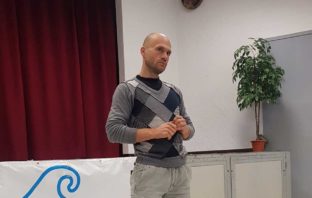 BISANTI CONTRO IL VEGANISMO DI FACCIATA