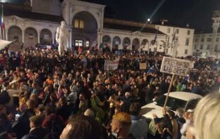 LA SAGGEZZA POPOLARE STENDE UN VELO PIETISTICO SULLE LACUNE DI CHI GOVERNA