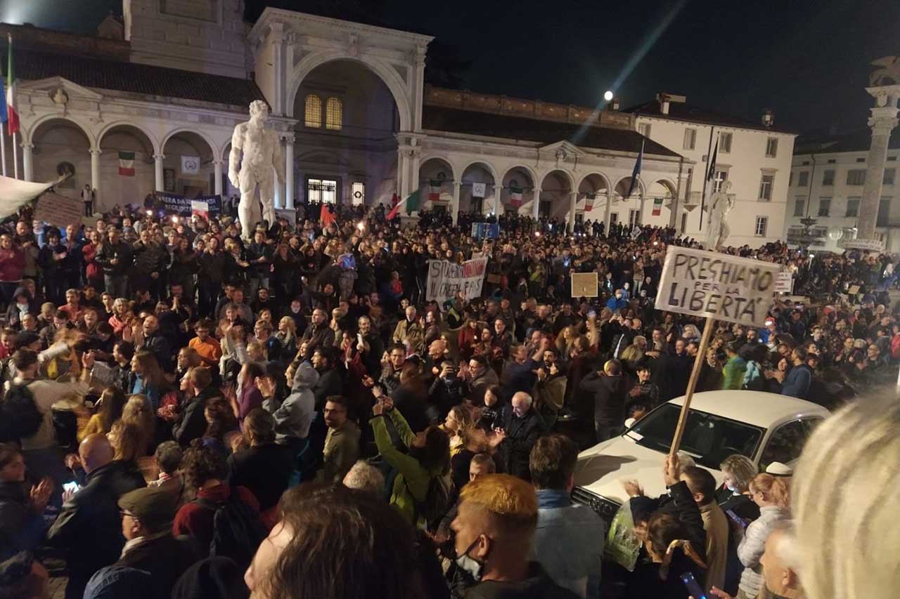 LA SAGGEZZA POPOLARE STENDE UN VELO PIETISTICO SULLE LACUNE DI CHI GOVERNA