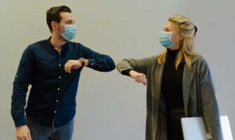UNA QUESTIONE DI VIRUS O UNA QUESTIONE DI DINDINI?